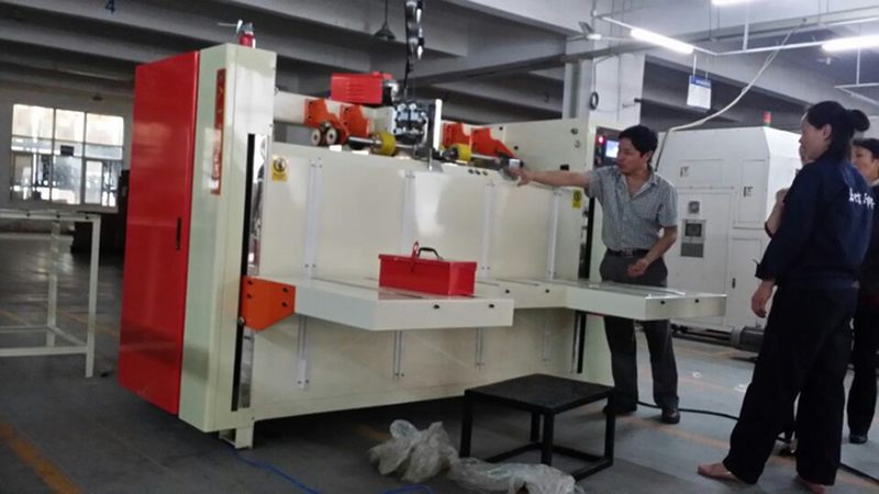 高精度液体灌装机：揭秘其核心价值与价格构成**